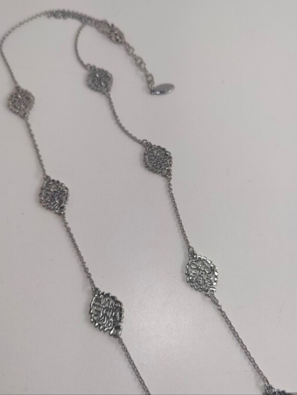Ann Taylor Silver Tone Filigree Floral Station Necklace 18-21" Adjustable - Picture 3 of 6